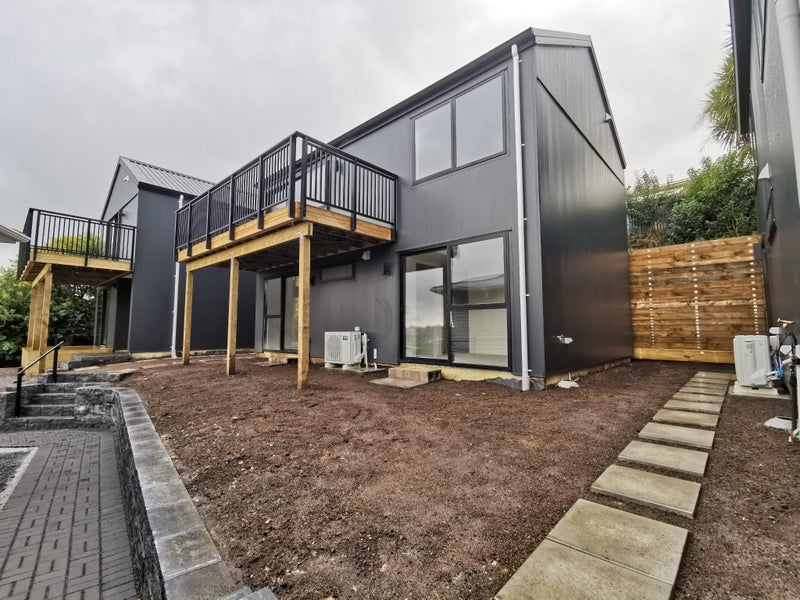 23A Peter Buck Road, New Windsor, Auckland - Carousel 2