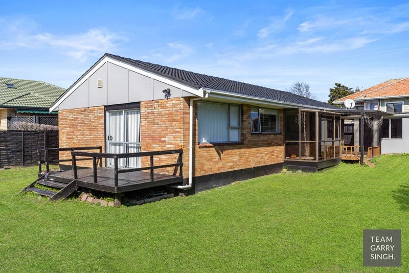 1/8 Dryden Avenue, Papatoetoe, Auckland - Carousel 1
