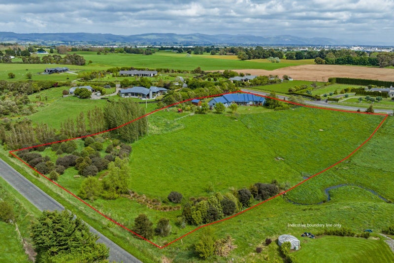 9 Orakei Road, Kelvin Grove, Palmerston North - Carousel 2