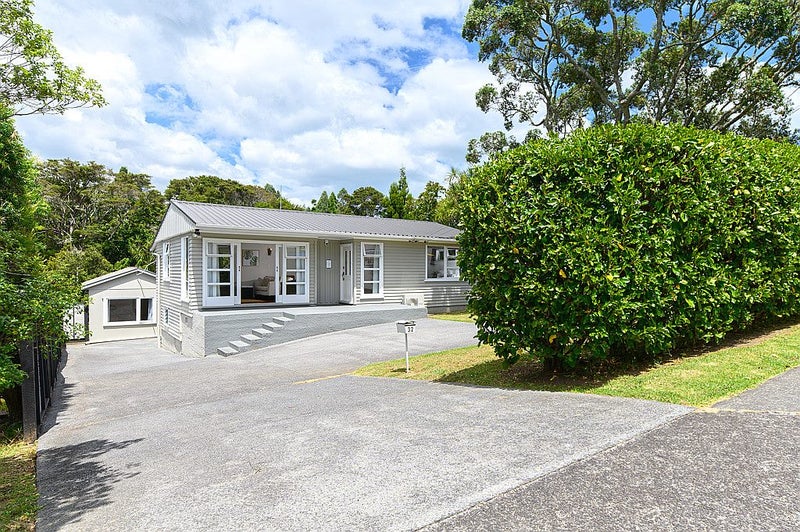 32 South Lynn Road, Titirangi, Auckland - Carousel 26