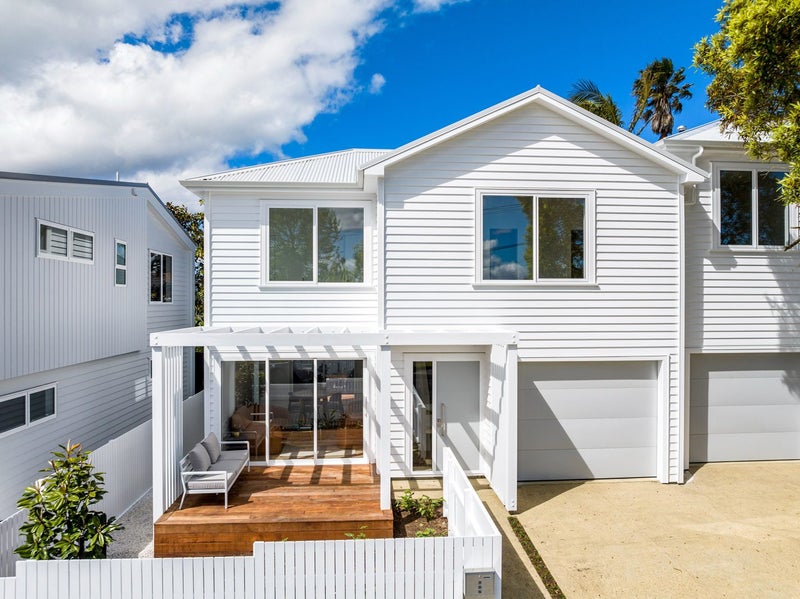 1B Maranui Avenue, Point Chevalier, Auckland - Carousel 1