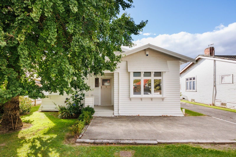 223 College Street, West End, Palmerston North - Carousel 1