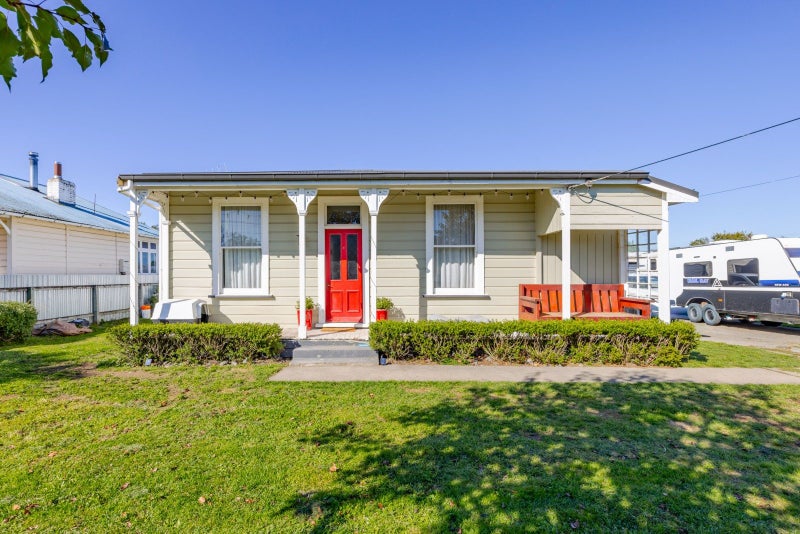 8 Russell Street, Otane - Carousel 2