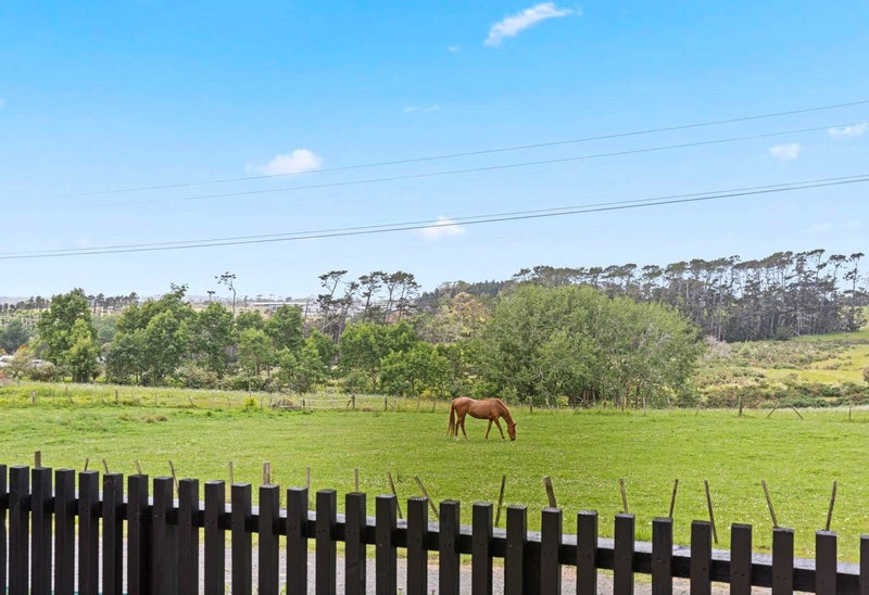 28 Paretao Street, Massey, Auckland - Carousel 2