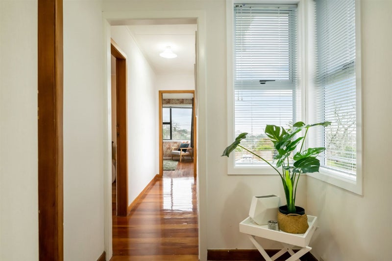 14 Netherton Street, New Windsor, Auckland - Carousel 2