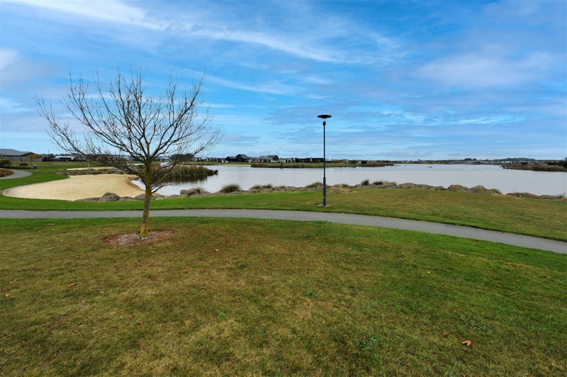 12 Medusa Lane, Pegasus - Carousel 2