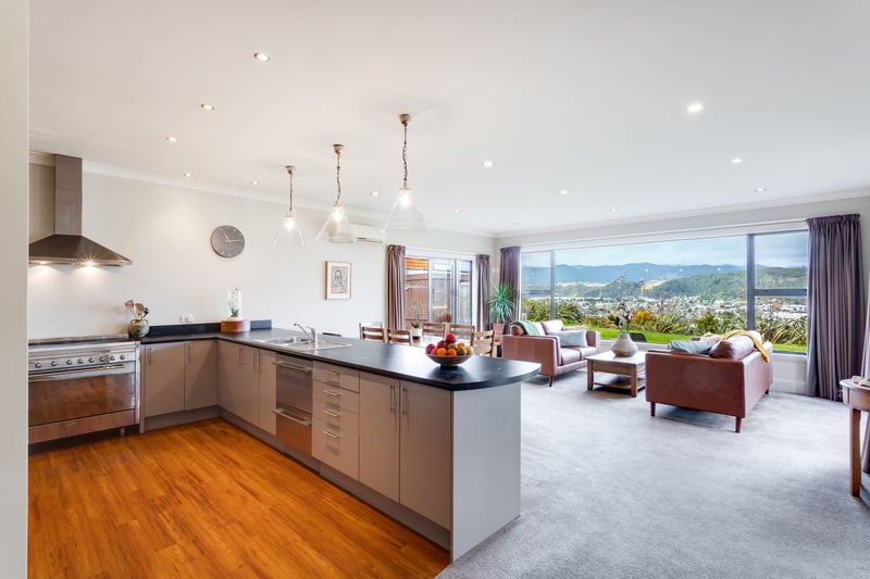 45 Riverstone Drive, Riverstone Terraces, Upper Hutt - Carousel 2