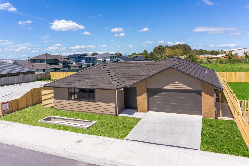 22 Korako Lane, Baverstock, Hamilton - Carousel 1