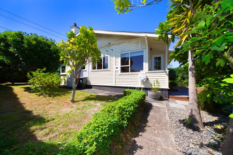 2 Shaw Street, Sandringham, Auckland - Carousel 1