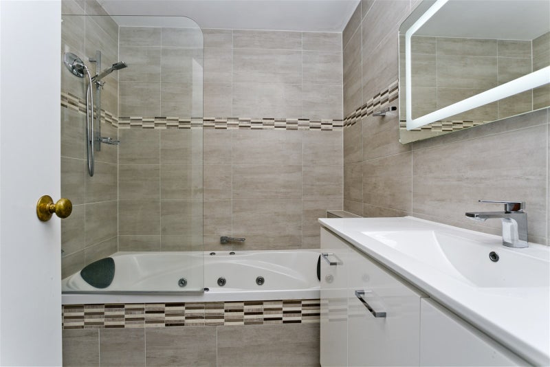 1/8 City View Terrace, Birkenhead, Auckland - Carousel 17