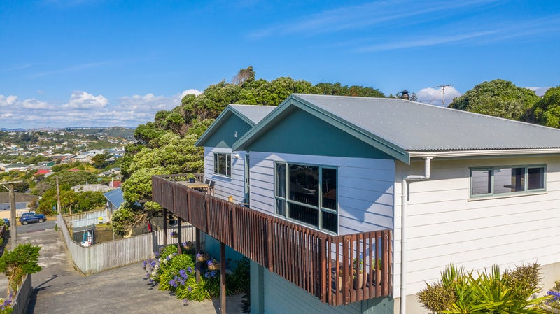 107 Tireti Road, Titahi Bay, Porirua - Carousel 2