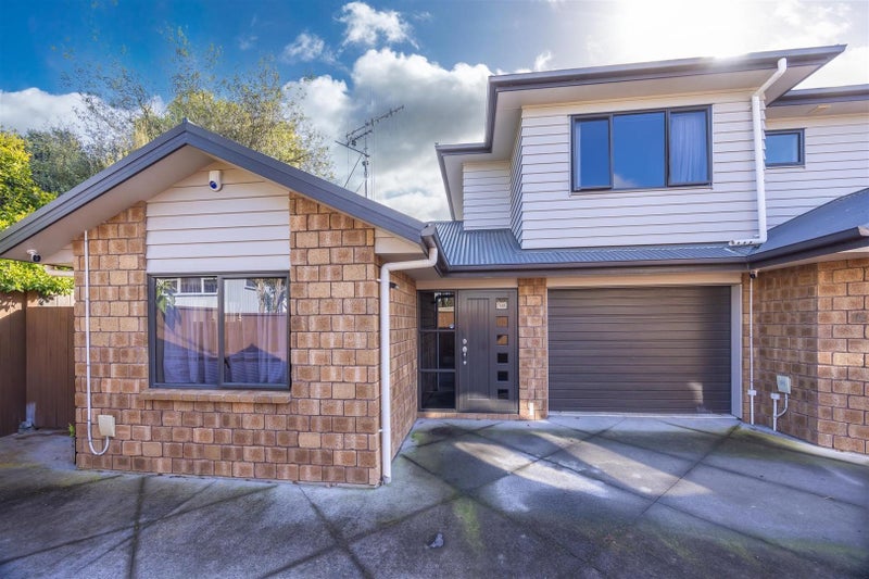 13D Dyer Street, Whitiora, Hamilton - Carousel 1