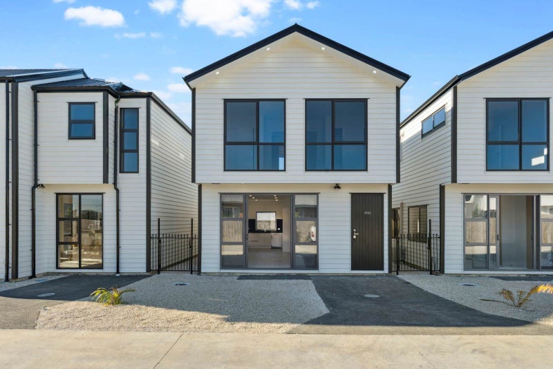 2/13 Kimpton Road, Papatoetoe, Auckland - Carousel 1