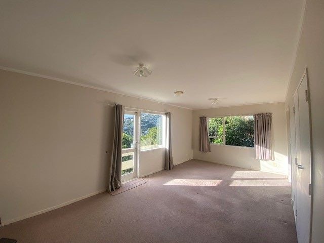 61 Chartwell Drive, Crofton Downs, Wellington - Carousel 2