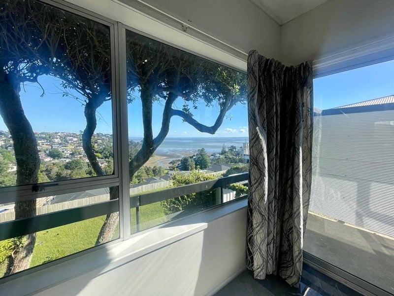 42 Lynbrooke Avenue, Blockhouse Bay, Auckland - Carousel 2