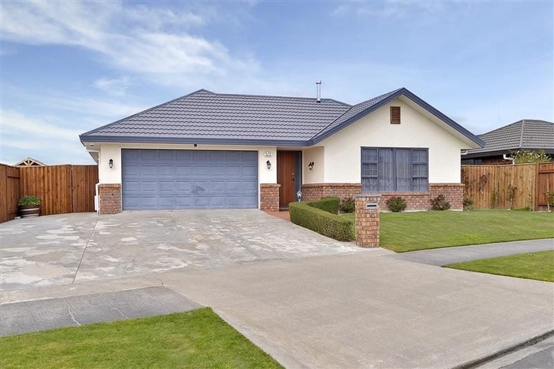 54 Branigan Parade, Kelvin Grove, Palmerston North - Carousel 1