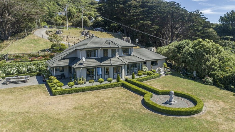 174 Makara Road, Karori - Carousel 2