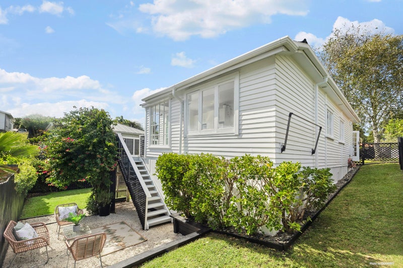 9A Holly Street, Avondale, Auckland - Carousel 2
