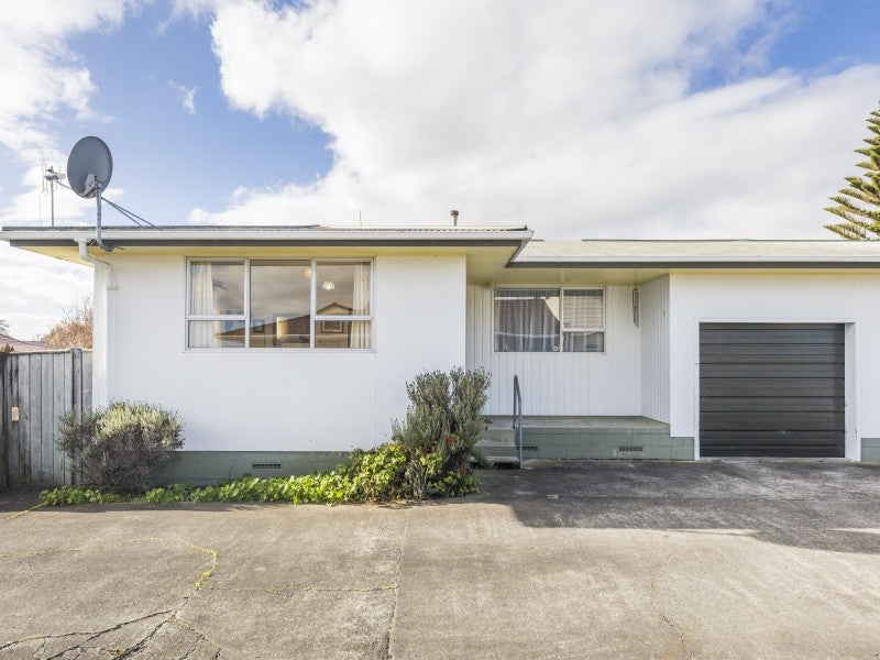 34A Somerset Crescent, Highbury, Palmerston North - Carousel 1