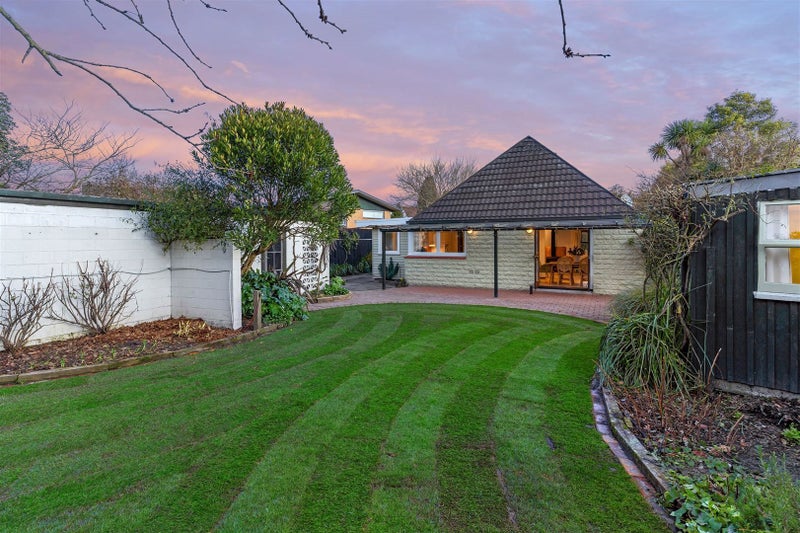 18 Guinness Crescent, Ilam, Christchurch - Carousel 2