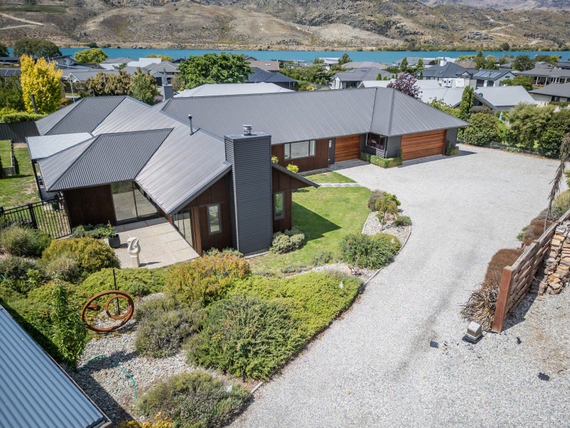 46 Missy Crescent, Mount Pisa - Carousel 17