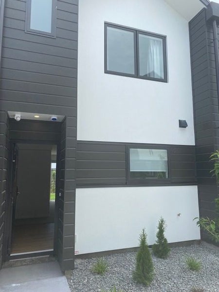 12/15 Bunyan Street, Waltham, Christchurch - Carousel 2