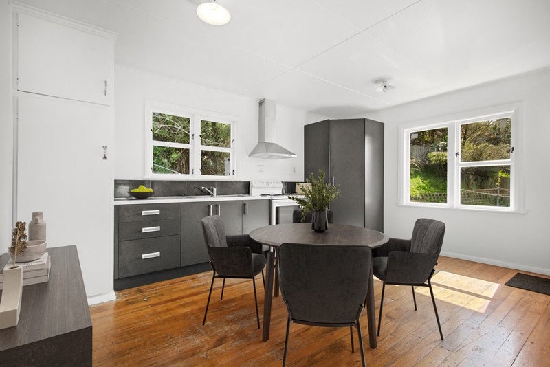 49 Judd Crescent, Naenae, Lower Hutt - Carousel 2