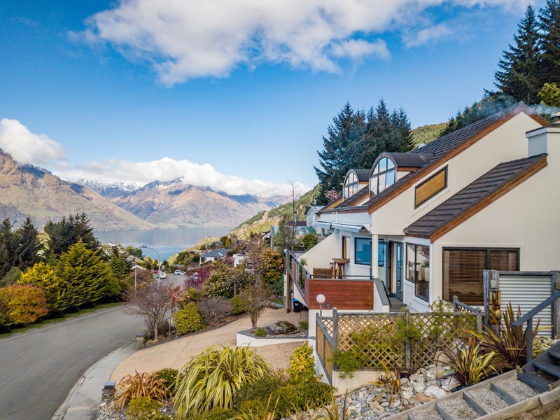 50B Greenstone Place, Fernhill, Queenstown - Carousel 2