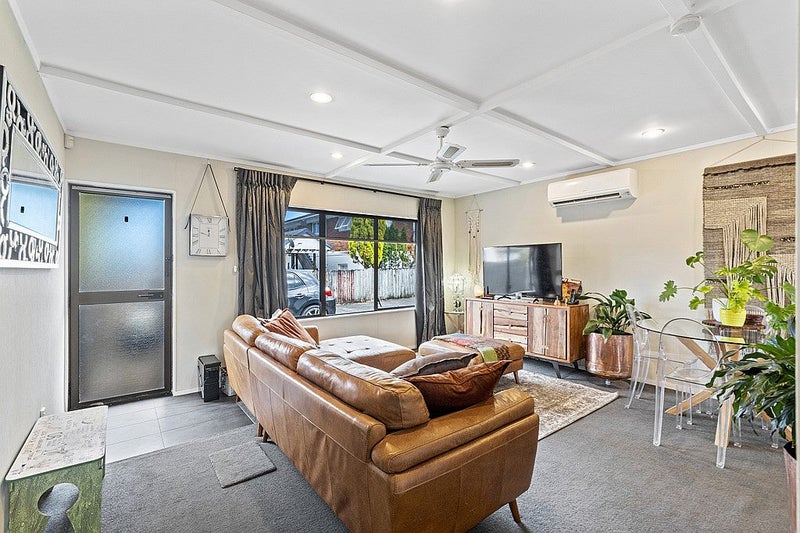 5/25 Waterview Road West, Takanini, Auckland - Carousel 2