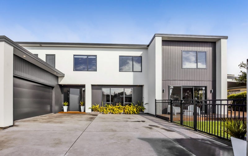 12A Kauri Street, Merrilands, New Plymouth - Carousel 2