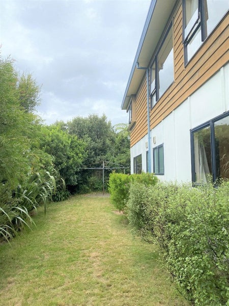 14 Ellwood Place, Churton Park, Wellington - Carousel 18