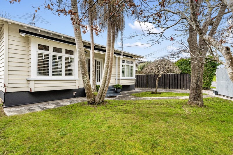124 Clonbern Road, Remuera, Auckland - Carousel 2