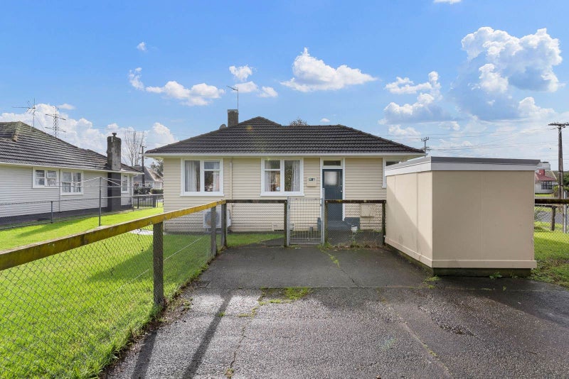 1 Natalie Place, Otara, Auckland - Carousel 2