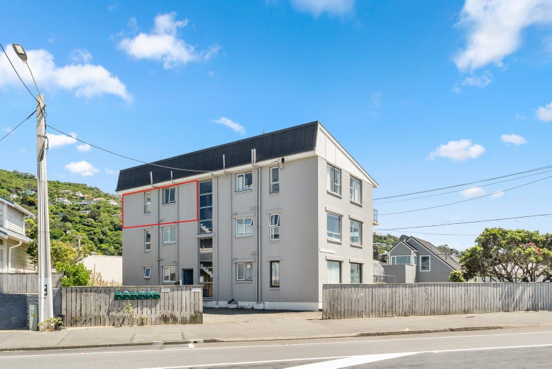 5/102 Lyall Parade, Lyall Bay, Wellington - Carousel 2