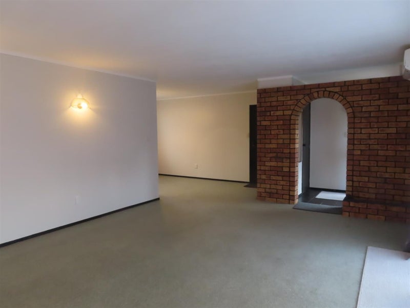 2/146 Bucklands Beach Road, Bucklands Beach, Auckland - Carousel 2