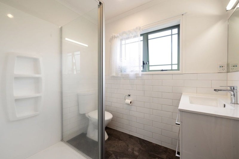 6 Bouverie Crescent, Flagstaff, Hamilton - Carousel 19