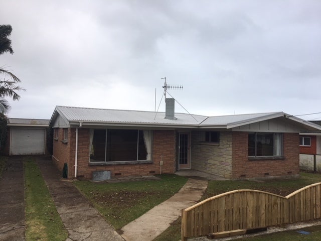 10 Keilor Road, Otumoetai, Tauranga - Carousel 1