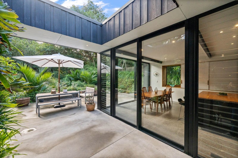 73 Hadfield Street, Beach Haven, Auckland - Carousel 2