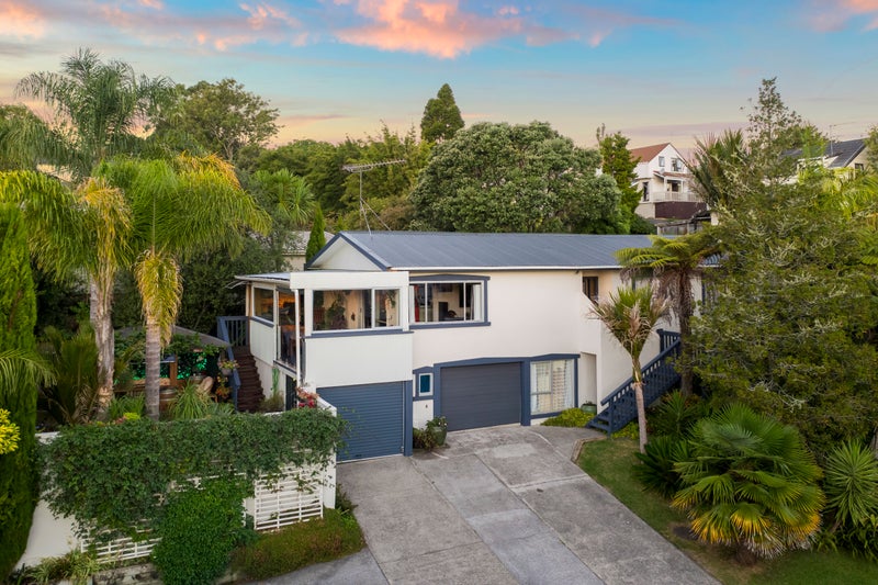 1 Seon Place, Birkdale, Auckland - Carousel 1