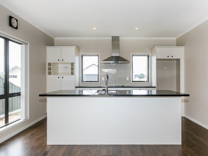 1 Clutha Street, Awatoto, Napier - Carousel 2