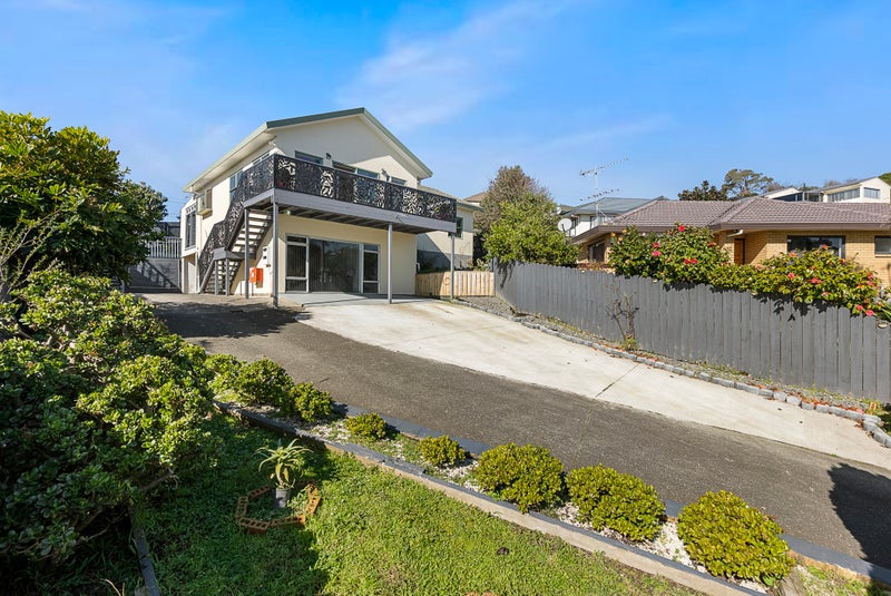 14 Lowburn Place, Clover Park, Auckland - Carousel 14
