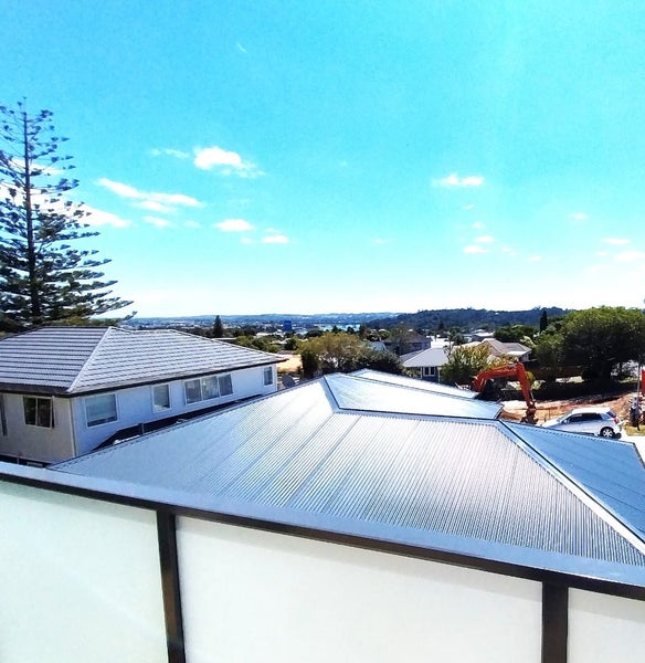 8/264 Rangatira Road, Beach Haven, Auckland - Carousel 1