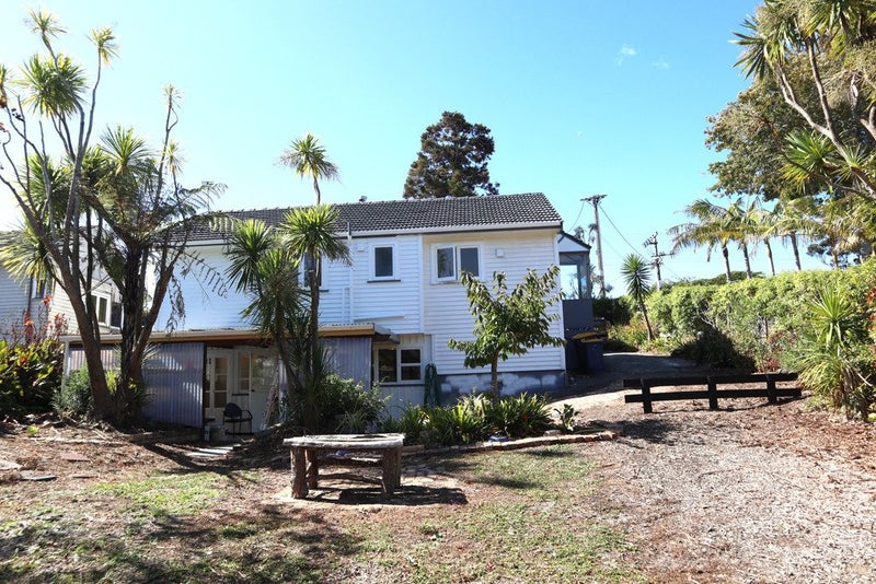 56 Mcentee Road, Waitakere, Auckland - Carousel 17