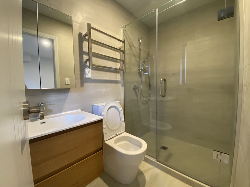 32A Potter Avenue, Northcote, Auckland - Carousel 14