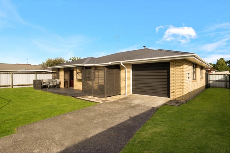 5A Warwick Avenue, St Andrews, Hamilton - Carousel 1