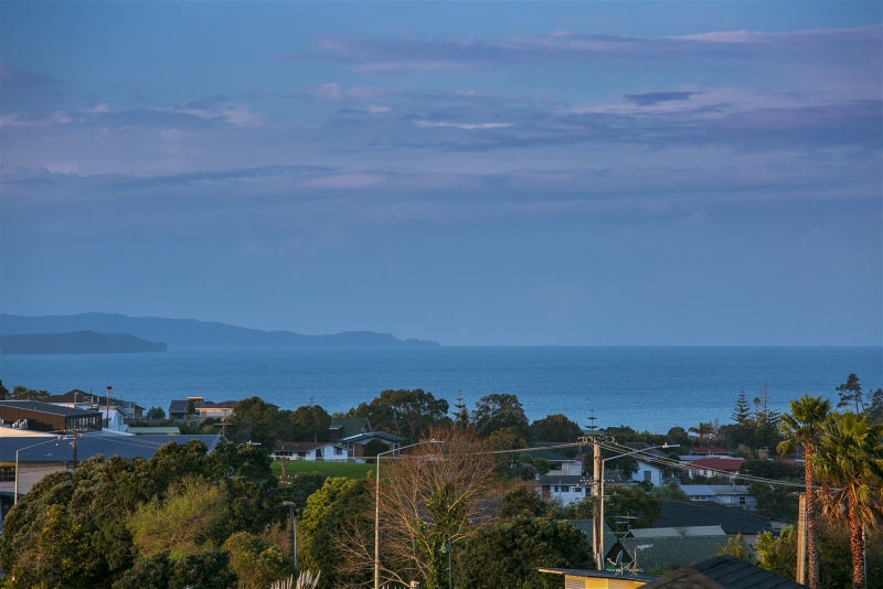 12 Spyglass Street, Red Beach, Red Beach - Carousel 2