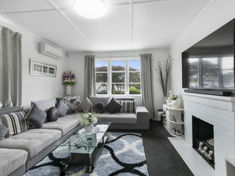 1/71 Sladden Street, Naenae, Lower Hutt - Carousel 2