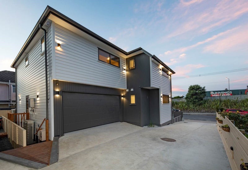 20B Melrose Road East, Hillsborough, Auckland - Carousel 2