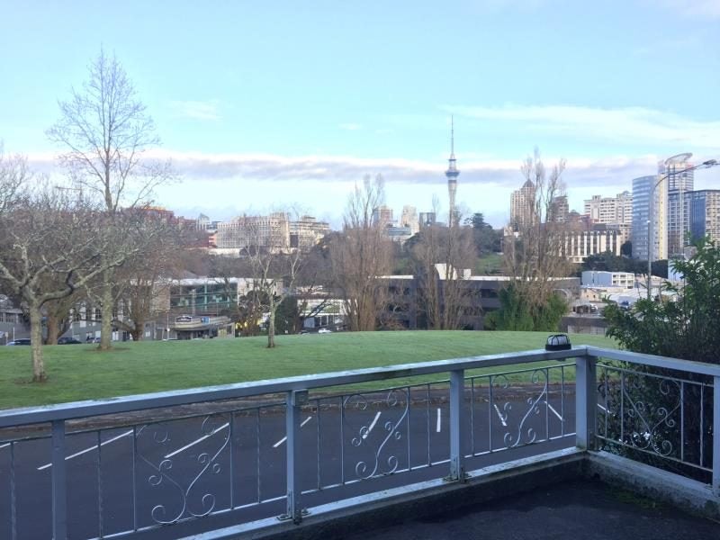 2/26 Parnell Road, Parnell, Auckland - Carousel 9