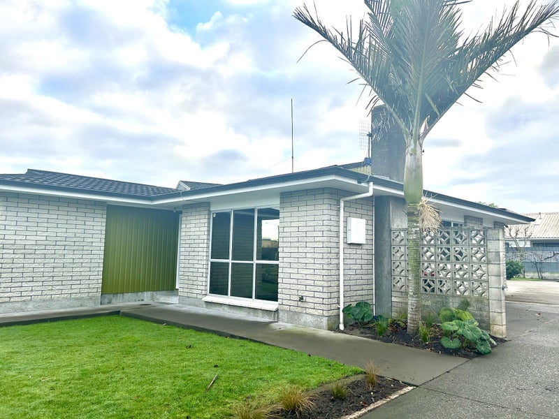 15 Spriggs Crescent, Greenmeadows, Napier - Carousel 2